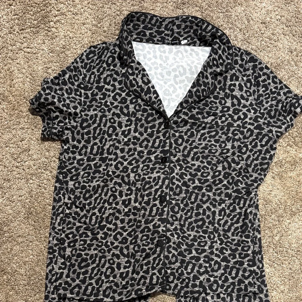 Tart Black and Gray Leopard Print Pajama Set - Picture 2 of 4